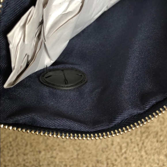 Apt 9 Navy Blue Cluster Floral Zip up Wristlet - Picture 8 of 9